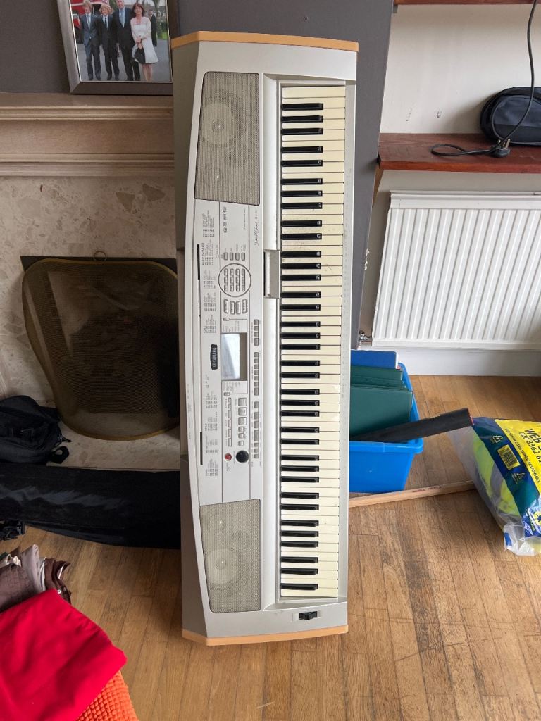 Yamaha keyboard 