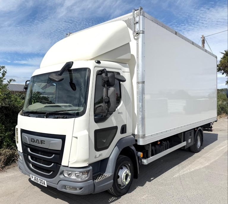 2019 DAF LF45,180 GRP BOX VAN TUCKAWAY TAIL-LIFT HORSEBOX CAMPER 7.5 TON EURO-6