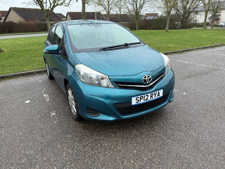 Toyota, YARIS, Hatchback, 2012, Manual, 1329 (cc), 5 doors