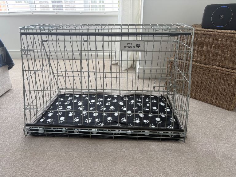 Dog Crate for Car boot (hatchbacks) Pet World Cages