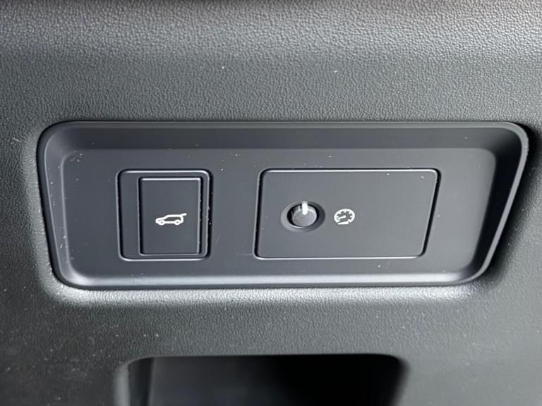 2019 Land Rover Discovery 2.0 SD4 HSE Auto 4WD Euro 6 (s/s) 5dr ESTATE Diesel Automatic