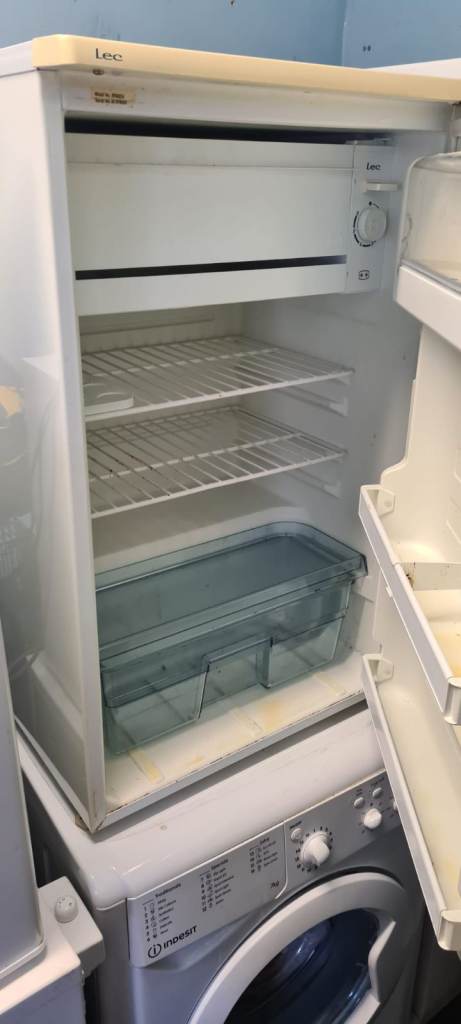Cheap fridge freezer 
