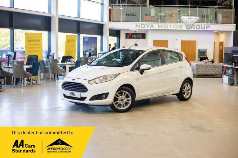 2015 Ford Fiesta 1.25 Zetec Hatchback 5dr Petrol Manual Euro 6 (82 ps) ***2 KEYS - FULL HIST HATC...