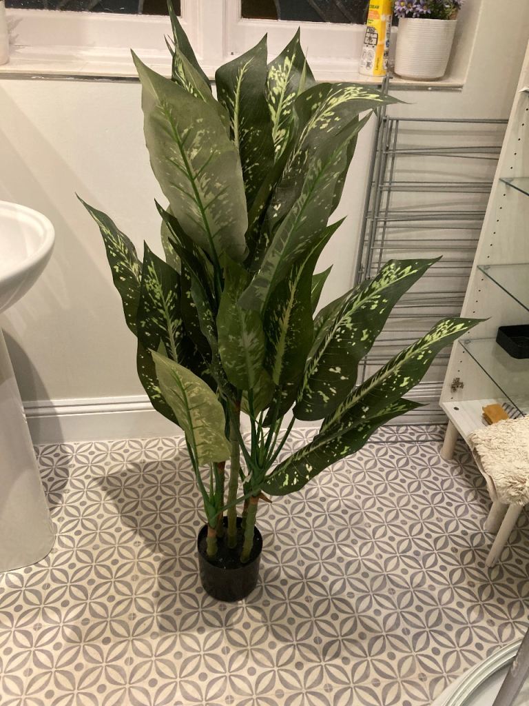 image for Large Fake or artificial plant in a pot