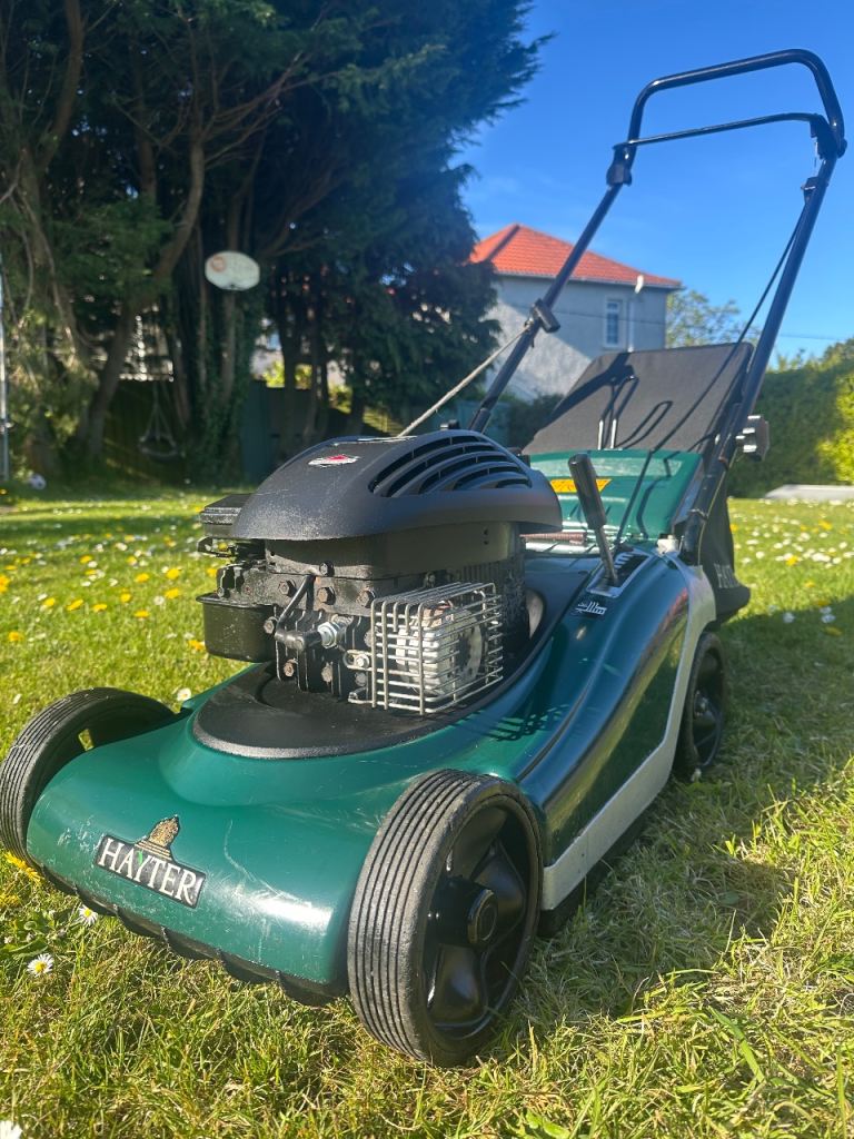 Hayter Spirit 41 petrol lawnmower just serviced composite deck mower Briggs easy start mower