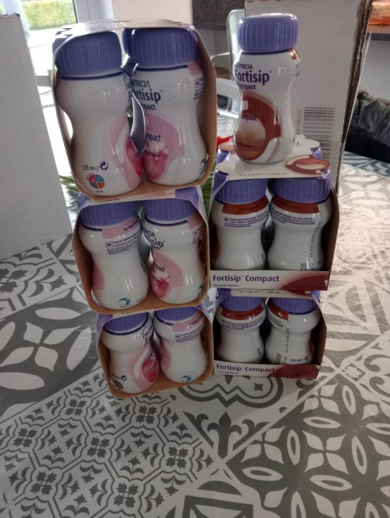 Firtisip drinks strawberry and chocolate flavour 21 bottles 