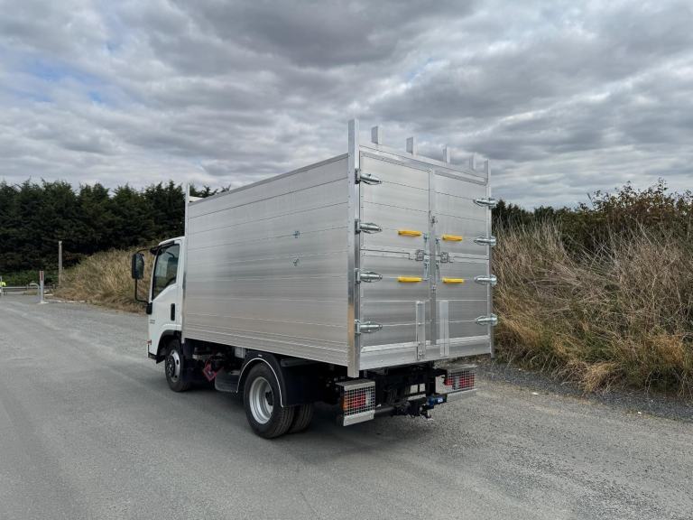 Isuzu Grafter n35-125 DIESEL AUTOMATIC 2025/24