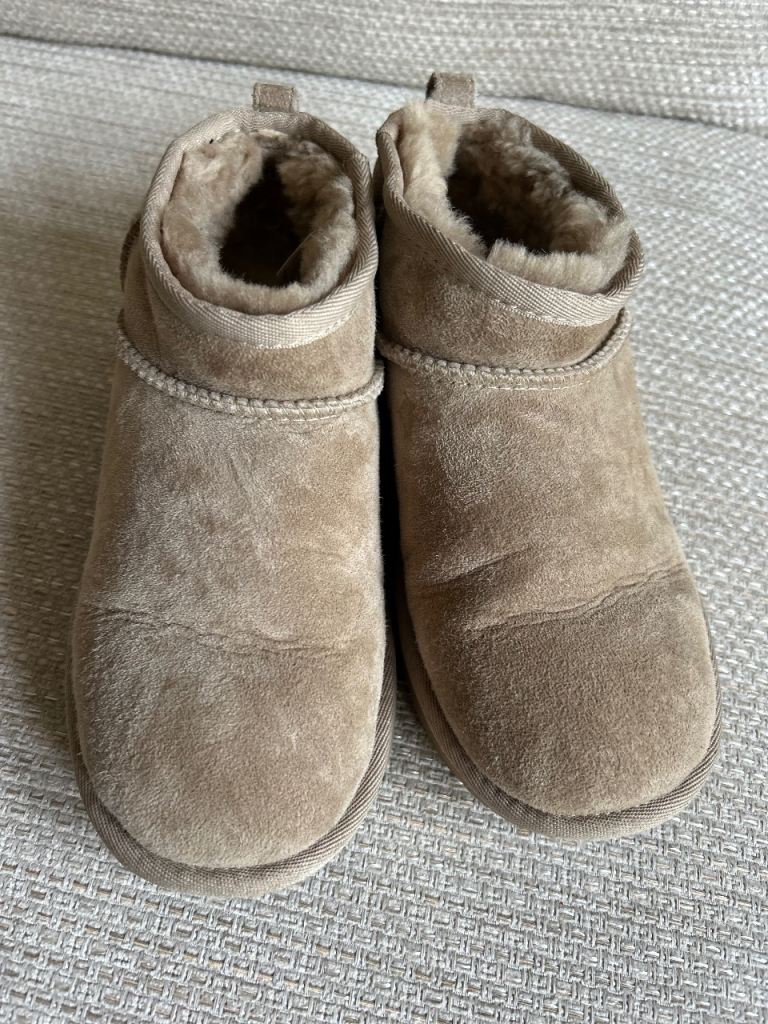 UGG boots size UK 3