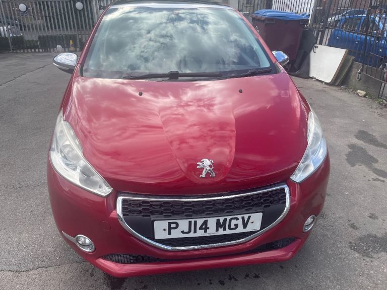 Peugeot, 208, Hatchback, 2014, Manual, 1199 (cc), 5 doors
