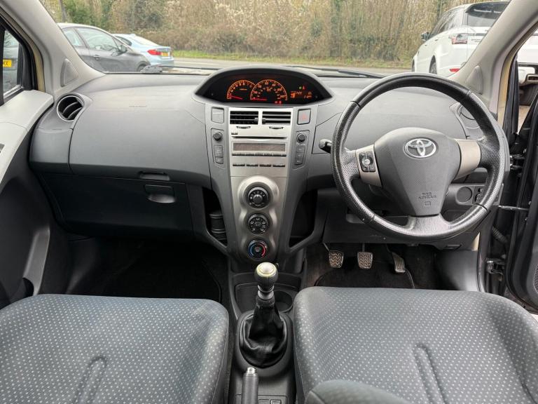 2010 Toyota Yaris 1.33 VVT-i TR 5dr [6] HATCHBACK PETROL Manual