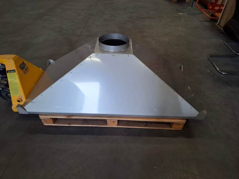Industrial Kitchen Extractor Hood – Good Condition, Metal