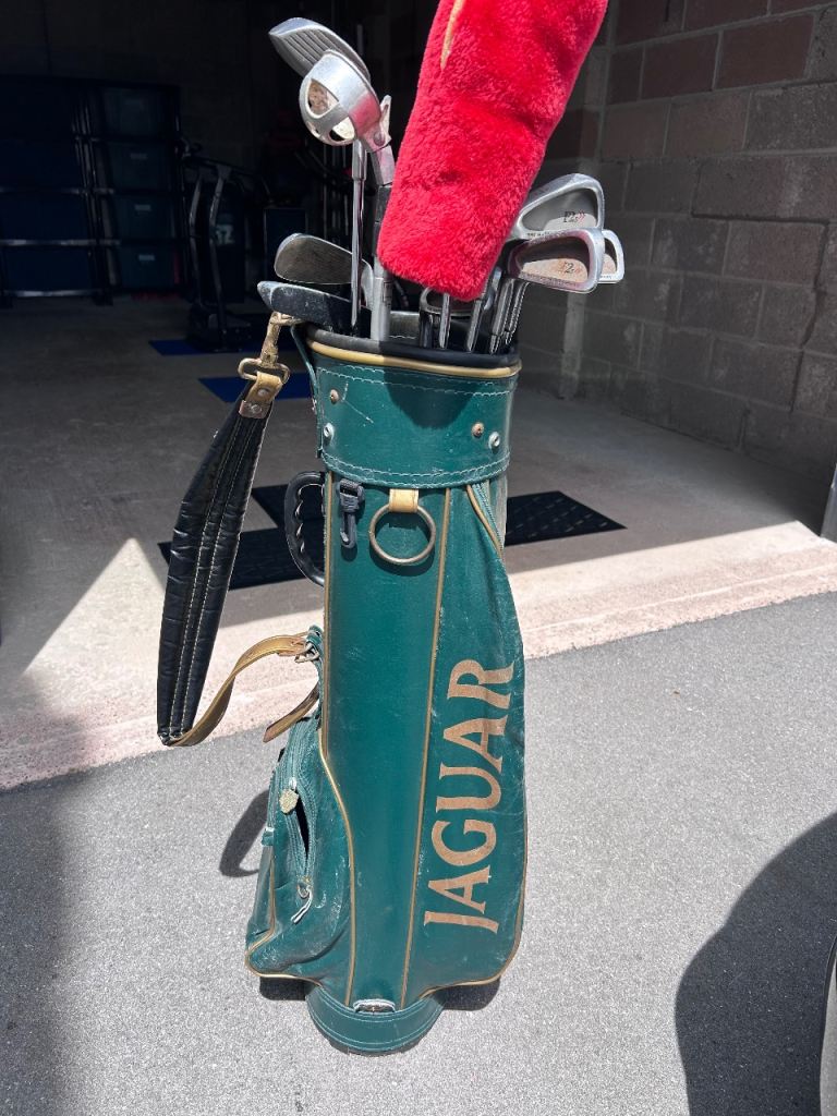 Vintage Green Jaguar golf carry bag plus 10 retro left handed clubs 