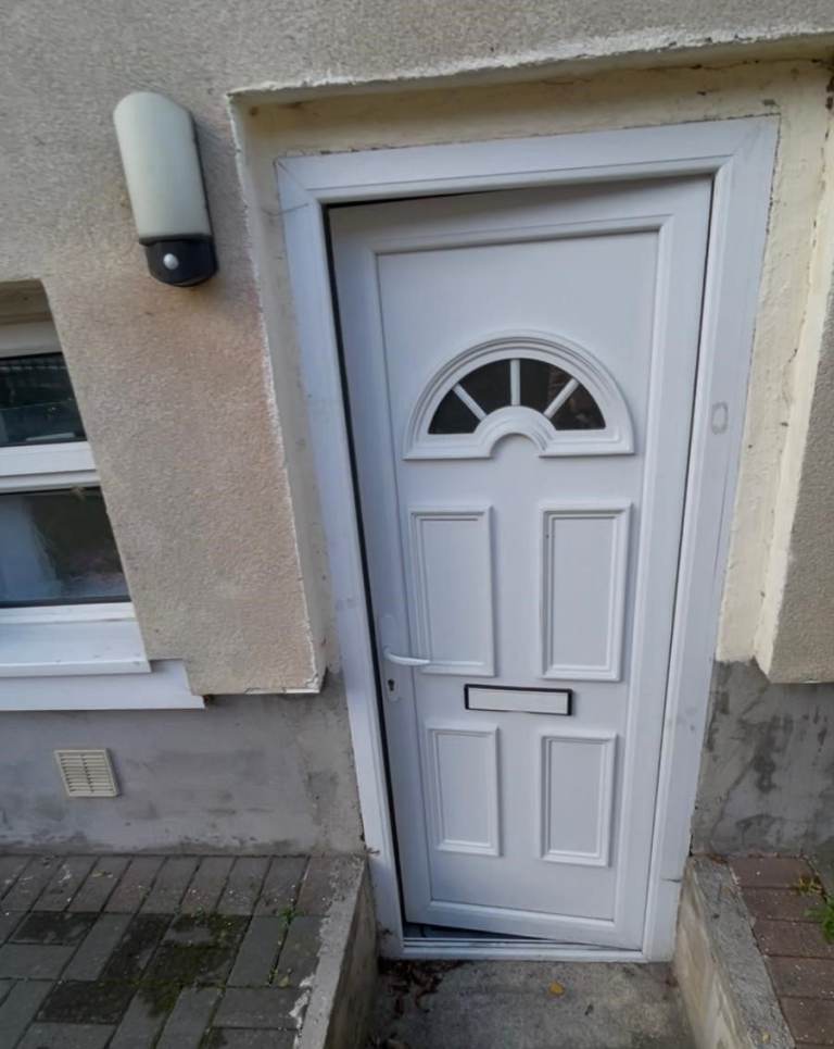 Furnished Flat. Bills Inc. Onstreet parking