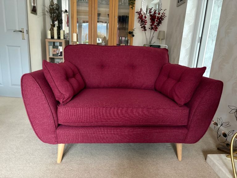 Love seat seat French connection DFS