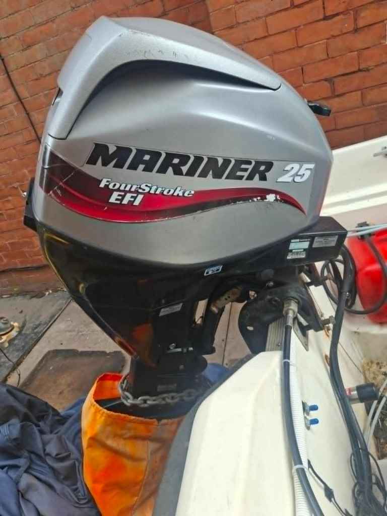 Mariner 25hp outboard fourstroke fuel injection trim tilt elec start Long shaft Remotes