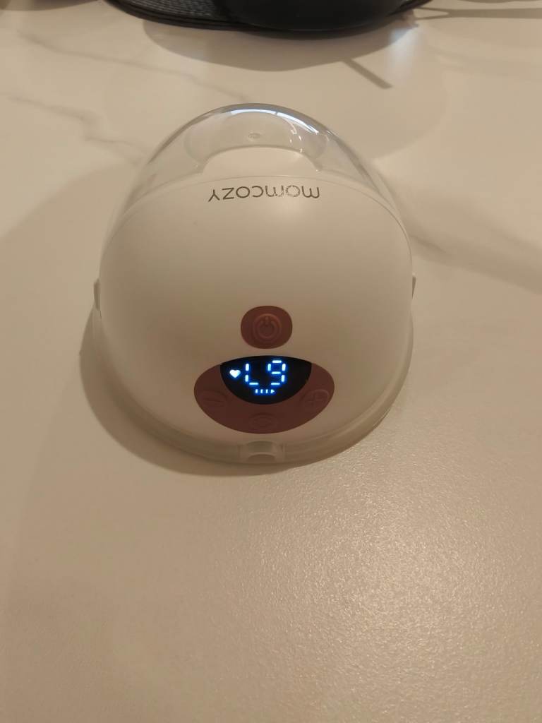Momcozy M5 double wearable breastpump