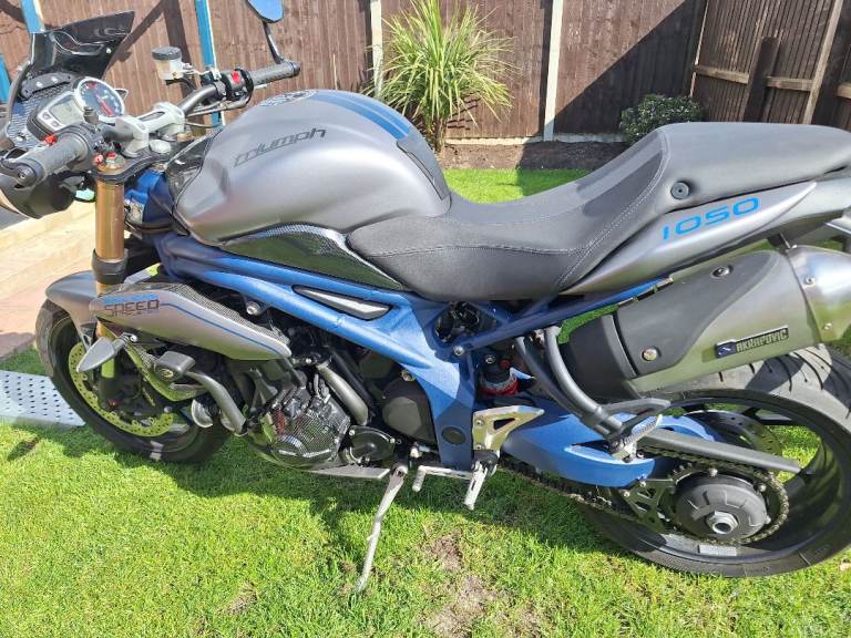 Triumph speed triple 1050 special edition 