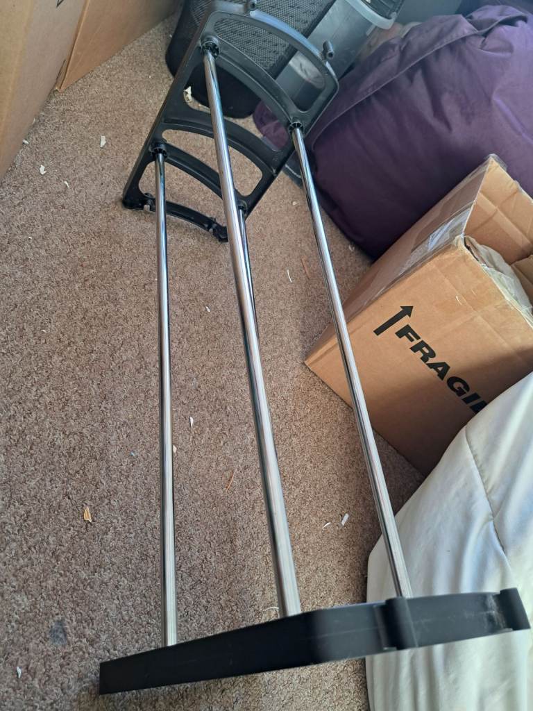 Collapsible shoe rack black and silver