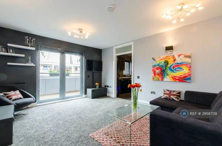 2 bedroom flat in Old Paradise Street, London, SE11 (2 bed) (#2956739)