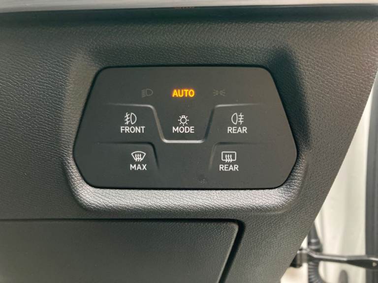 2025 SEAT Leon 1.0 eTSI FR 5dr DSG Hatchback PETROL Automatic