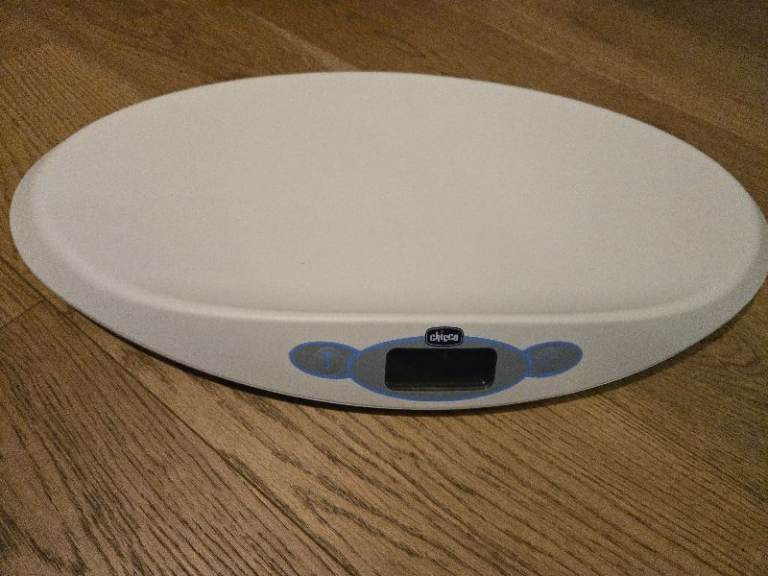 Chicco baby scale