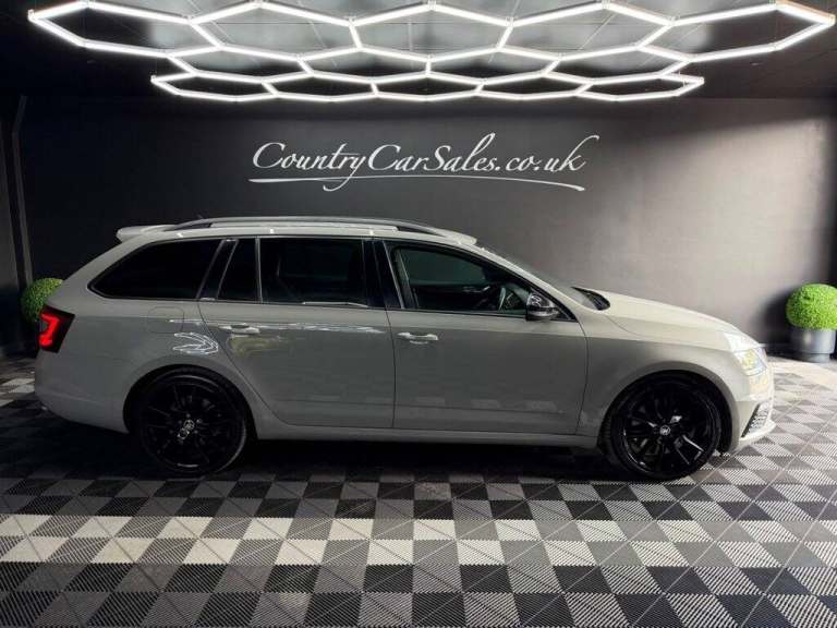 2018 Skoda Octavia 2.0 TSI GPF vRS Estate 5dr Petrol DSG Euro 6 (s/s) (245 ps) Estate Petrol Auto...