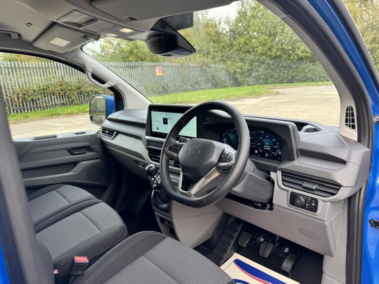 2025 Volkswagen Transporter 2.0 T28 TDI P/V COMMERCE PRO Manual Panel Van Diesel Manual