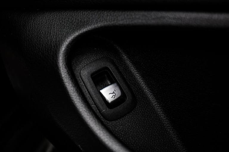 2016 Mercedes-Benz C Class C220d 4Matic AMG Line 2dr Auto CONVERTIBLE DIESEL Automatic