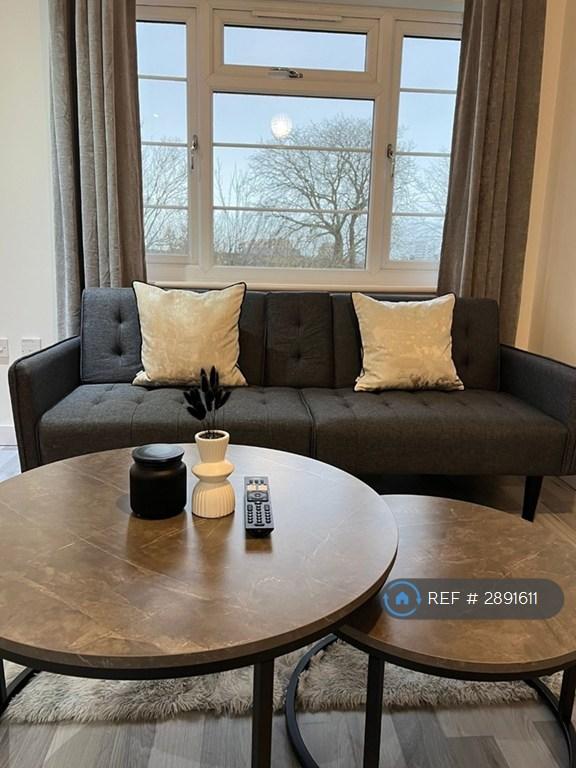 1 bedroom flat in Dorrick Court, Southampton, SO15 (1 bed) (#2891611)