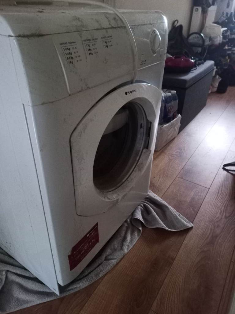 Hotpoint Spin Dryer– White, Fair Condition