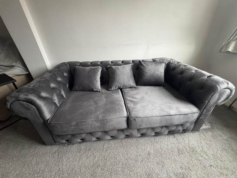 new two seater MUST GO