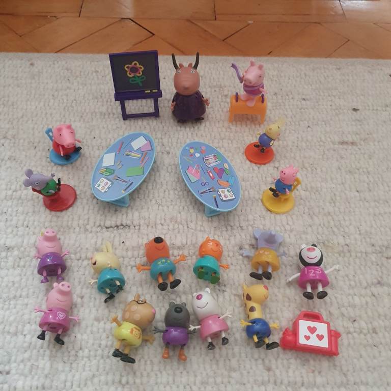Peppa Pig School Set & Friends