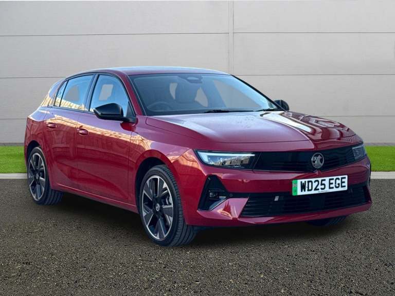 2025 Vauxhall Astra 115kW Design 54kWh 5dr Auto HATCHBACK ELECTRIC Automatic