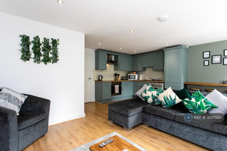 2 bedroom flat in Portland Road, Newcastle Upon Tyne, NE2 (2 bed) (#3007301)