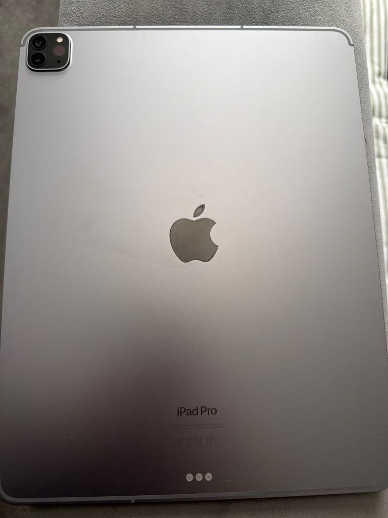 iPad Pro 12.9 (6th Gen)