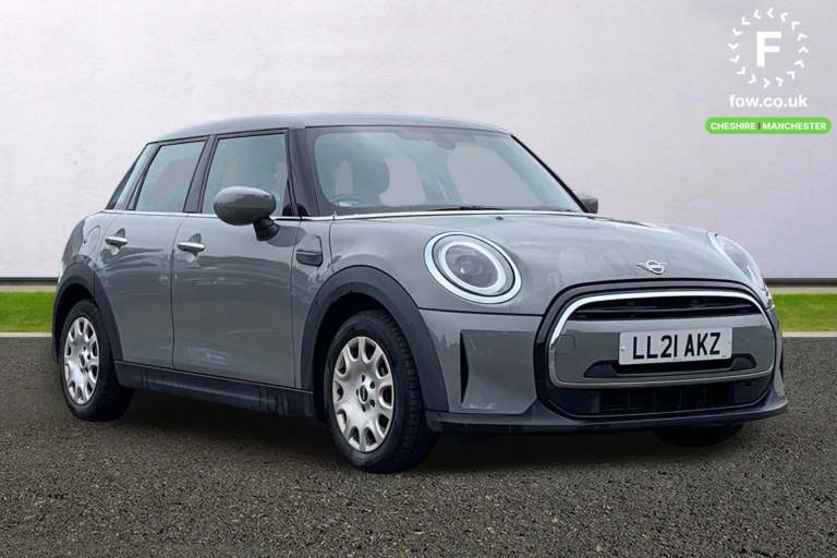 2021 MINI Hatch 1.5 One Classic 5dr [Nav Pack] Hatchback PETROL Manual