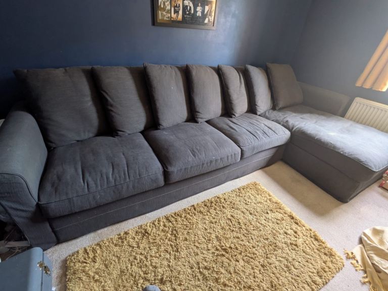 Large Grey Corner Sofa with Chaise Lounge – Good Condition