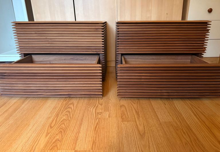 Porada Riga Nightstand – Solid Walnut Designer Bedside Table – Tarcisio Colzani – Italian Luxury