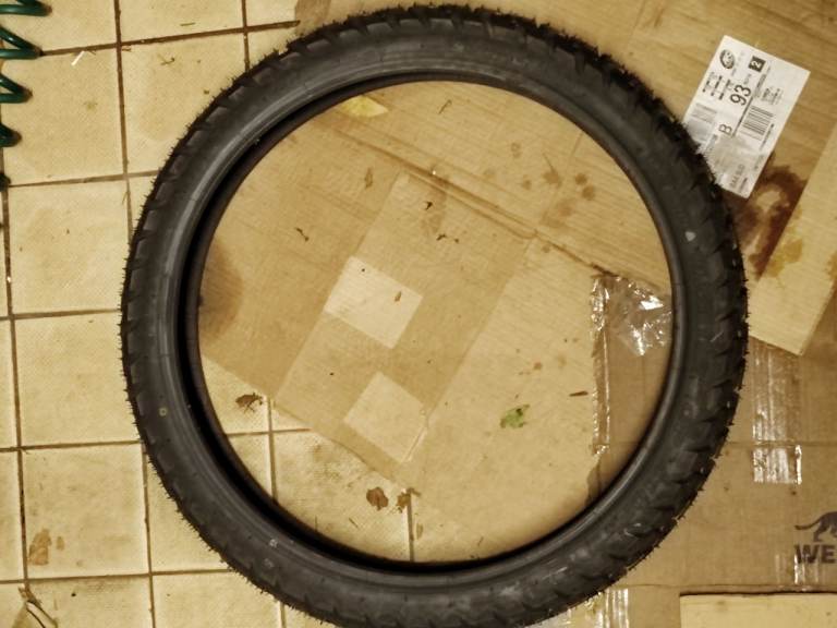 IRC 80/100 FRONT TYRE Trail Winner Barely Used