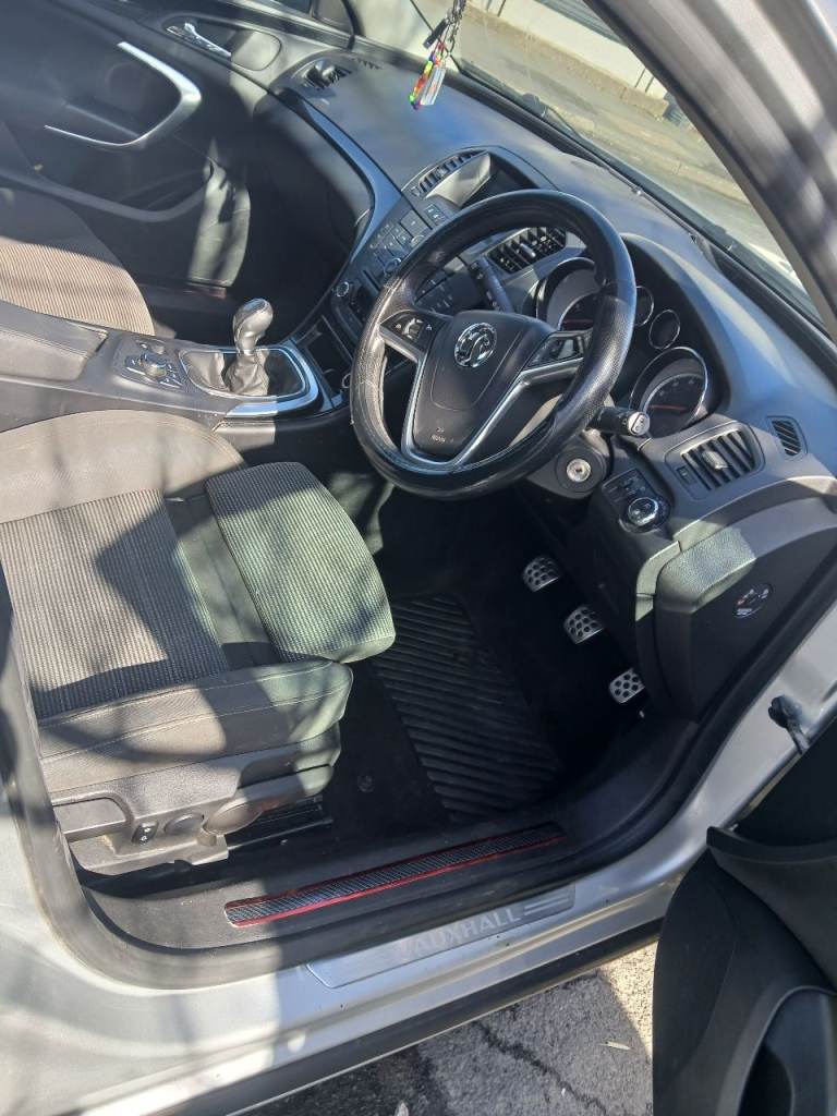 Vauxhall, INSIGNIA, Hatchback, 2012, Manual, 1956 (cc), 5 doors