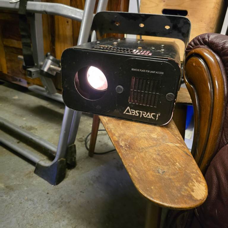 Abstract twister 4 Dj light