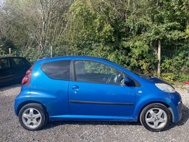 PEUGEOT 107 1.0 ALLURE 12 REG BLUE 3 DOOR MOT JANUARY 21ST 2027 ROAD TAX £20 LOW INSURANCE 60+MPG