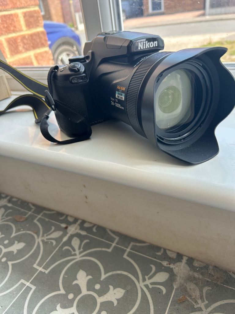 Nikon coolpix P1000