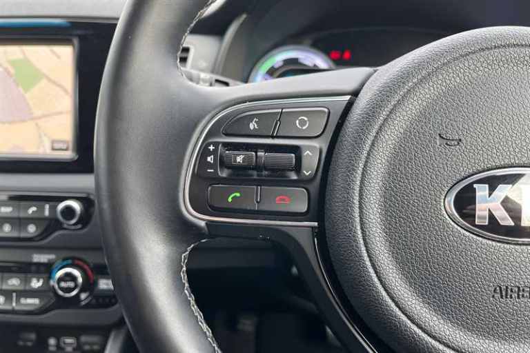 2017 Kia Niro 1.6 GDi Hybrid 3 5dr DCT ESTATE PETROL/ELECTRIC Automatic