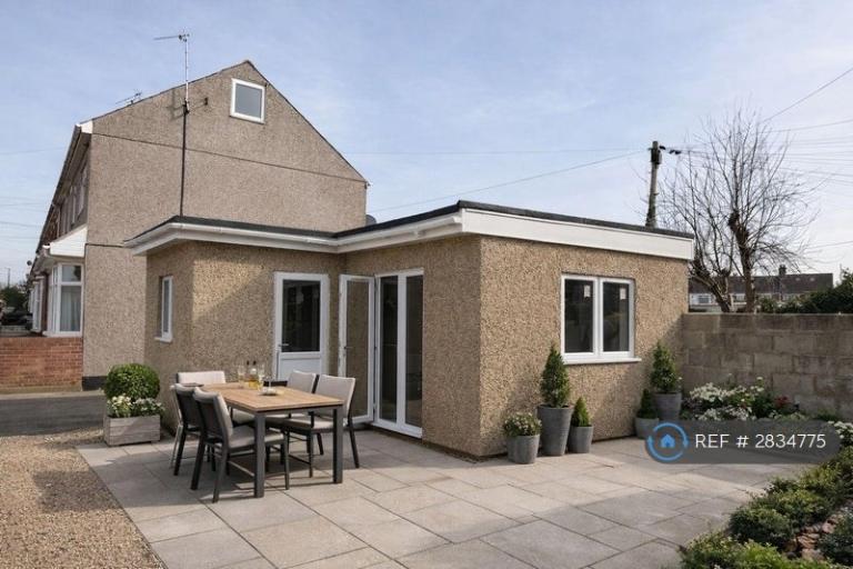 1 bedroom in York Road, Swindon, SN1 (#2834775)