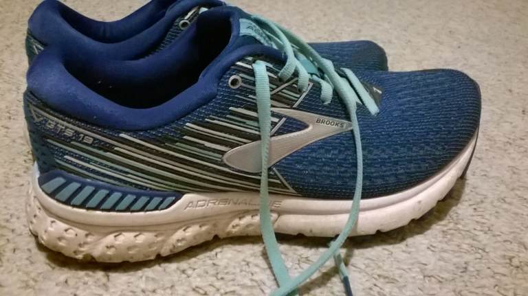 BROOKS ADRENALINE 19 TRAINERS RRP £120 FREE POST