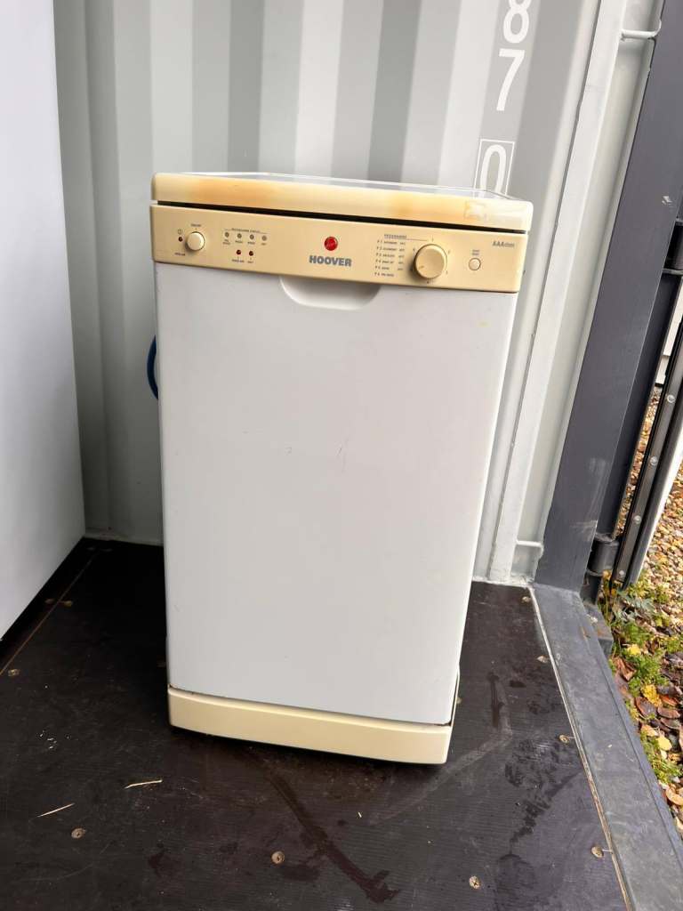 Slim Line Dishwsher - Hoover (Delivery Available) Product ID:446
