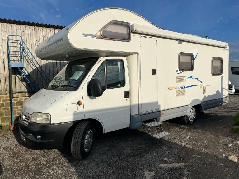 2005 - Swift Sundance 630 - 2.8ltr - 63,000 miles - 6 berth / 6 belts 