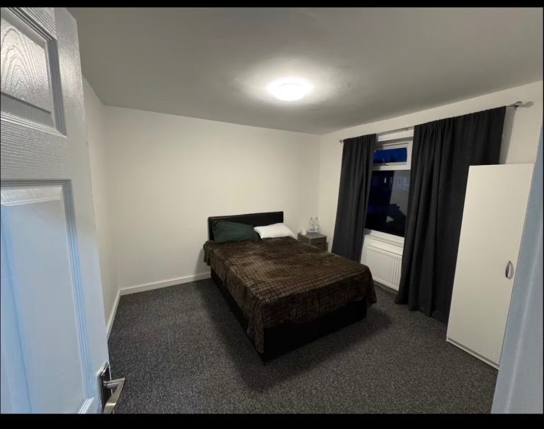 A fully furnished Room available to rent