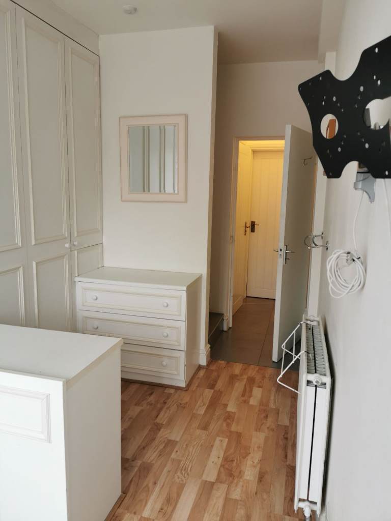 An ensuite single room for rent